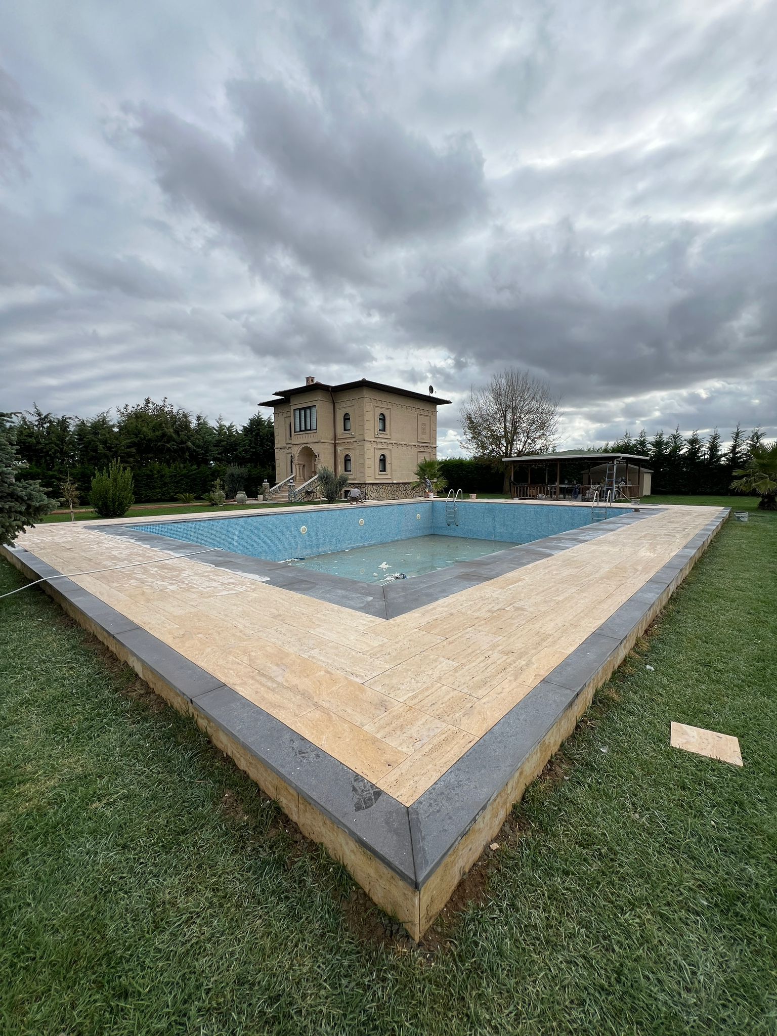 Çatalca Kestanelik Havuz Tadilat Projemiz