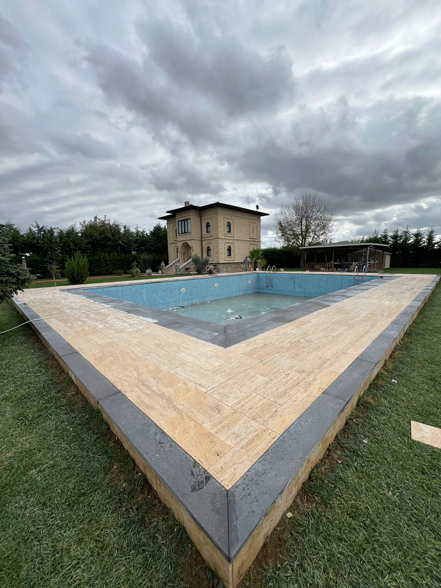 Çatalca Kestanelik Havuz Tadilat Projemiz